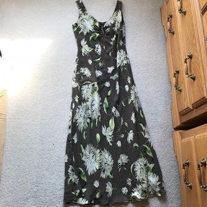 Floral Maxi Dress!